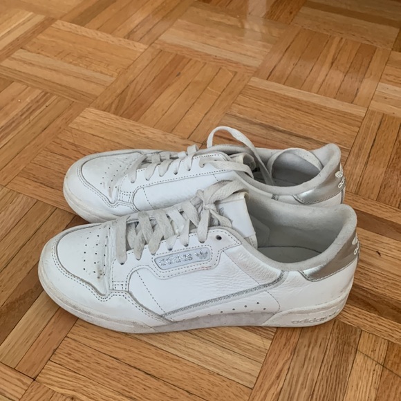 Adidas - size 7 - Picture 3 of 4